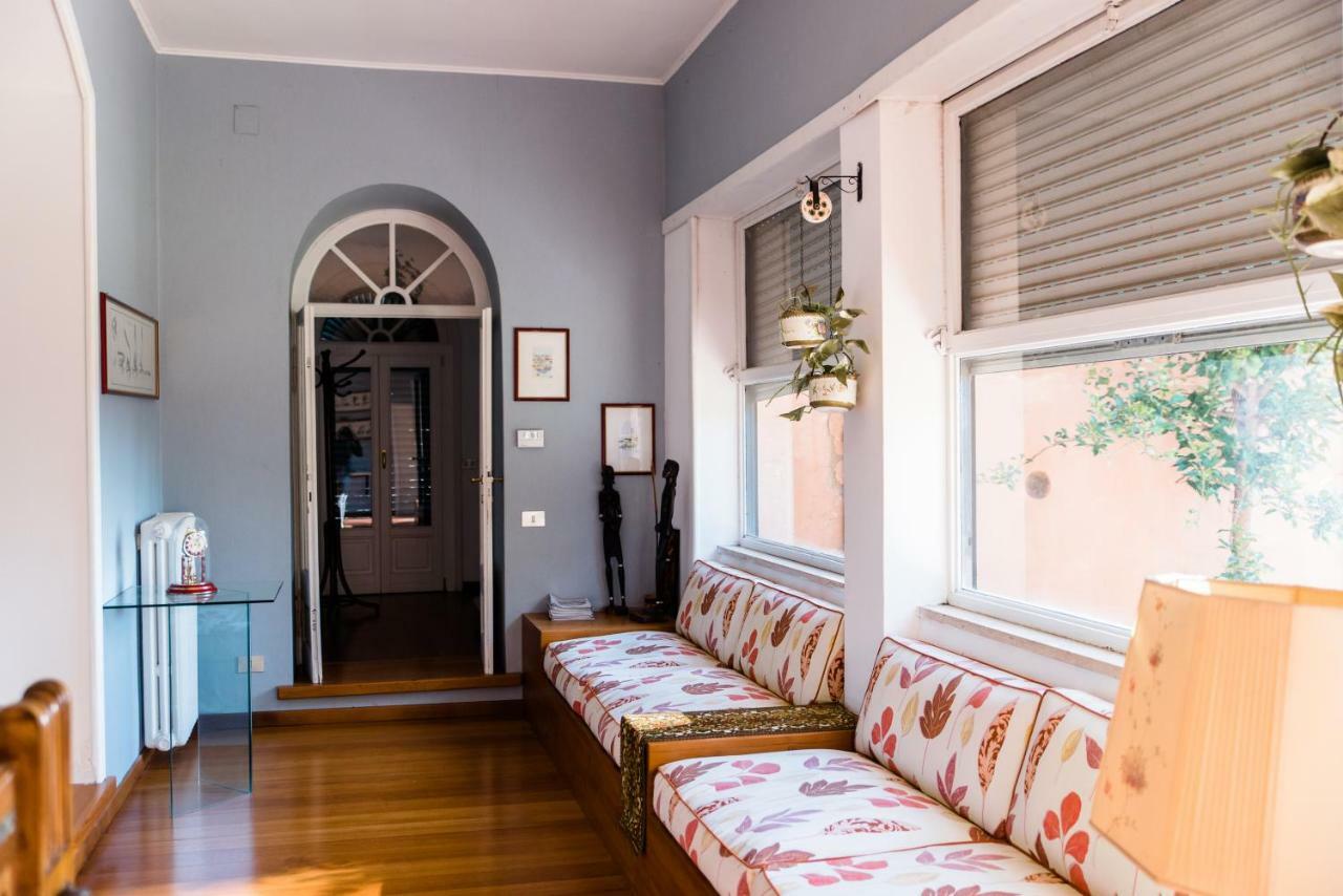 Poggio Mirteto Casa Rinaldiヴィラ エクステリア 写真